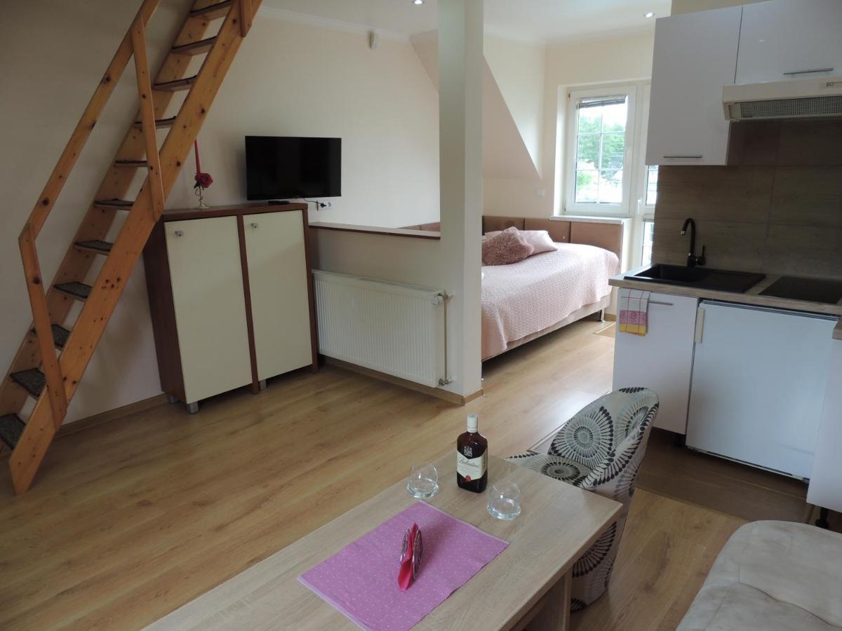 Europa Apartamenty Тженсач Екстериор снимка