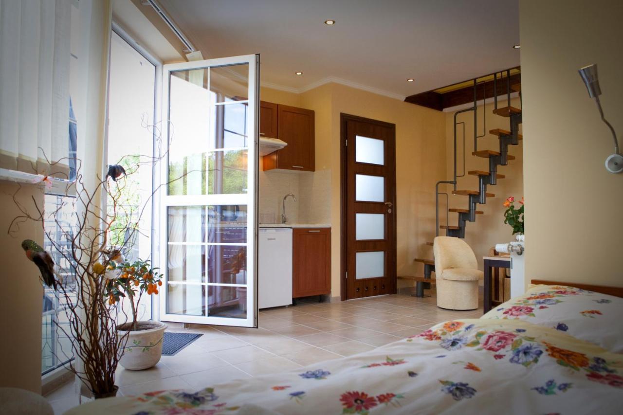 Europa Apartamenty Тженсач Екстериор снимка