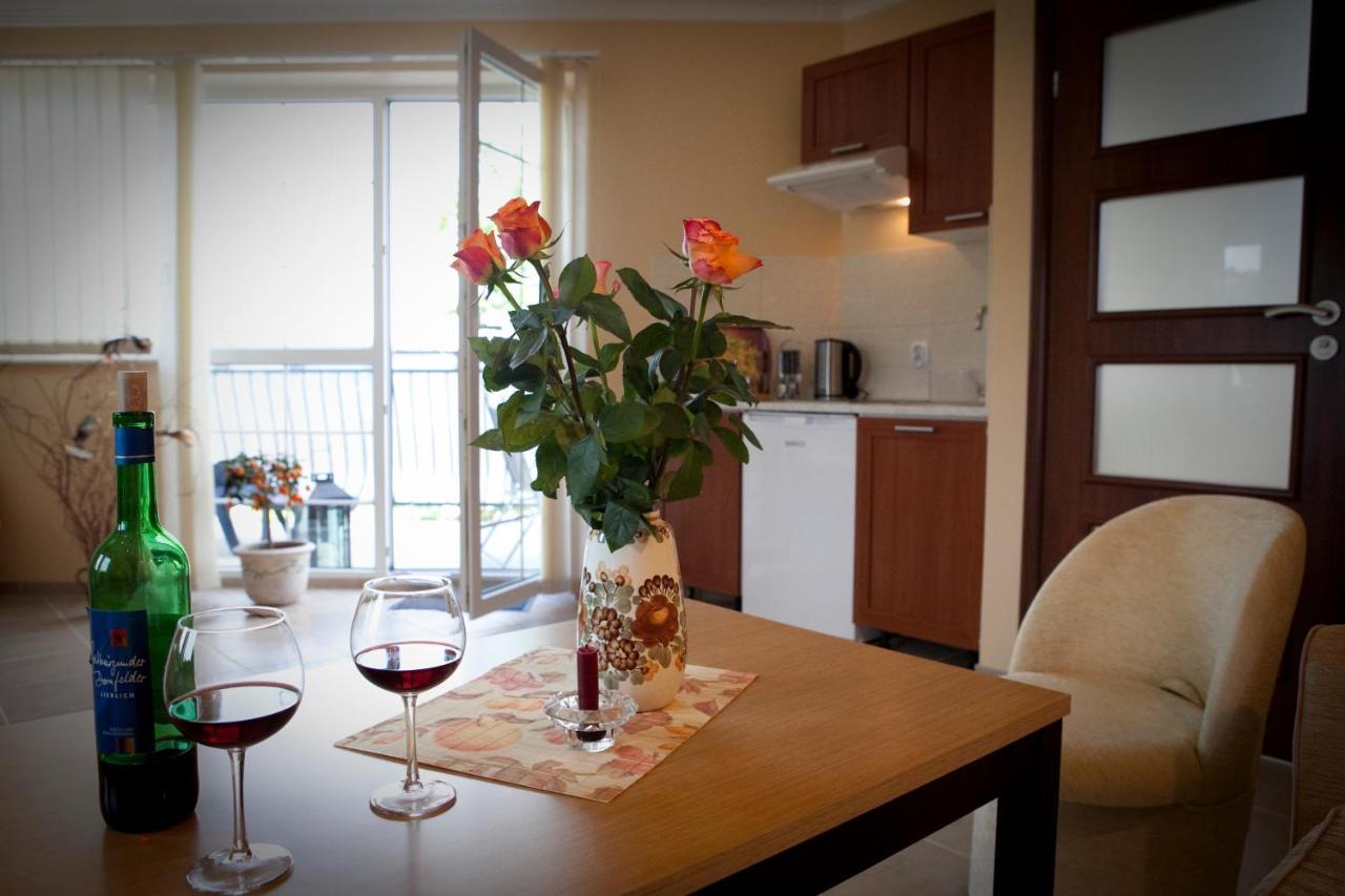 Europa Apartamenty Тженсач Екстериор снимка